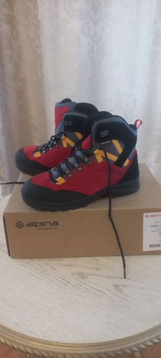 Трекинговая обувь!