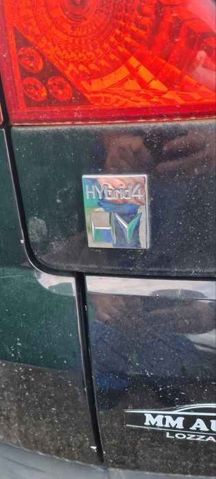 Пежо 3008   2.0 HDI Hybrid4 RHC - автомат – само на части