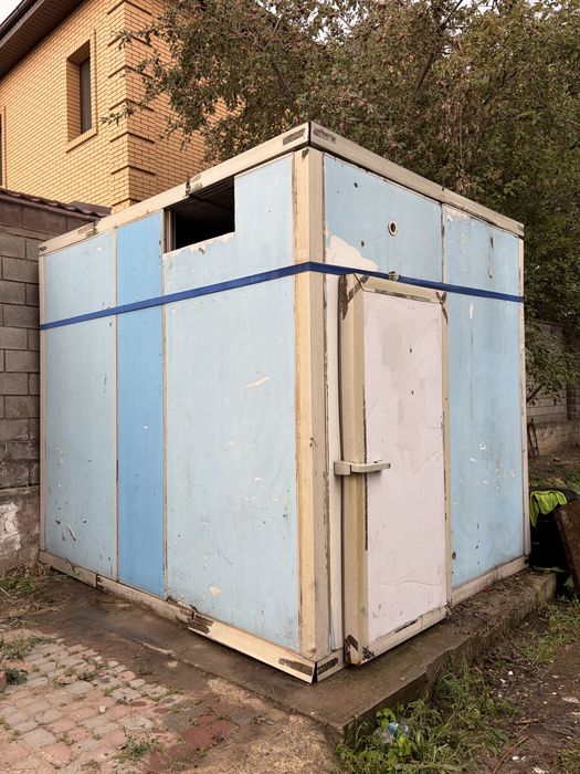 Прадается морозильная камера
