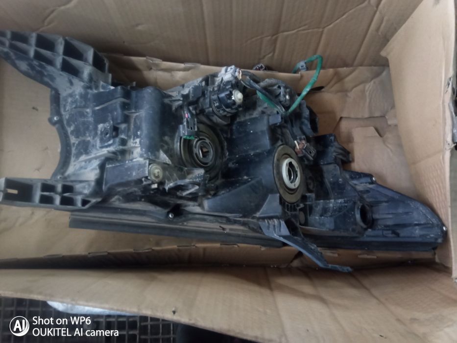 Продам фару лендкрузер Прадо