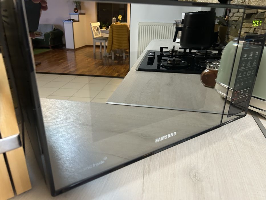 Cuptor cu microunde Samsung