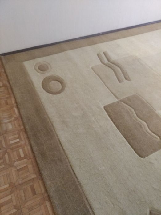 Продам ковер коричневого цвета