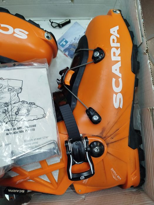 Ски обувки за пантене Scarpa, ползвани няколко пъти