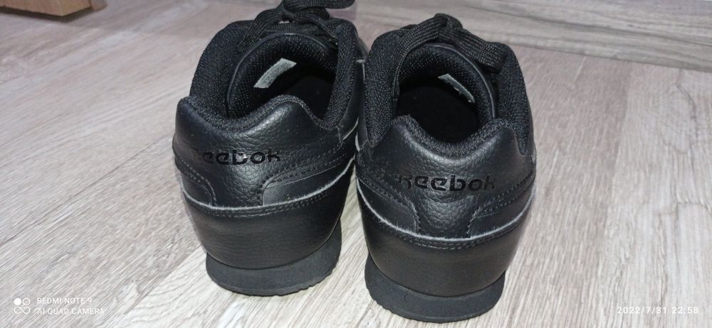 Кожени обувки  reebok