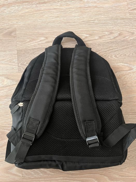 Rucsac Cristal pentru cameră DSLR – compartimentat și practic