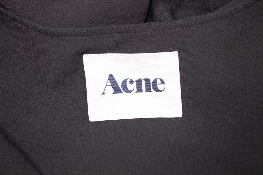 Acne оригинална дамска рокля черна мини асиметричен цип 36