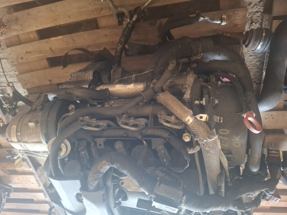 Vând motor jaguar XF 2.7D 2007 207 CP