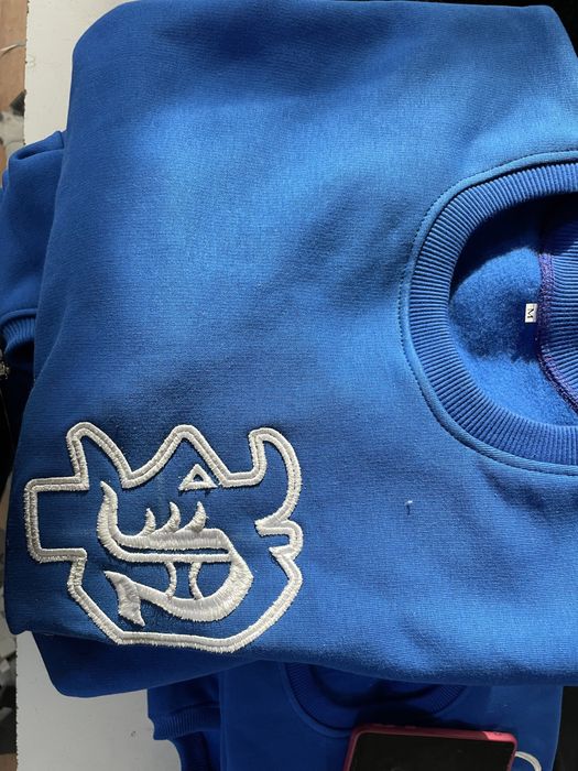 Жилетка худи куртка свитшот толстовка принт логотип печать вышивка