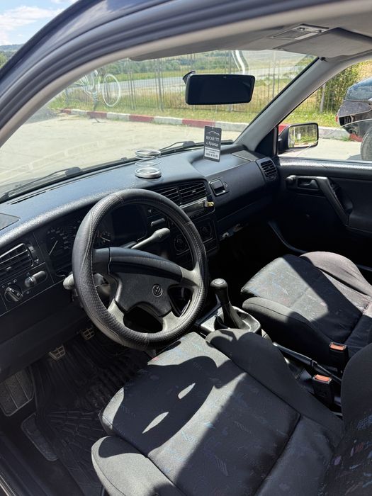 Продавам vw golf 3
