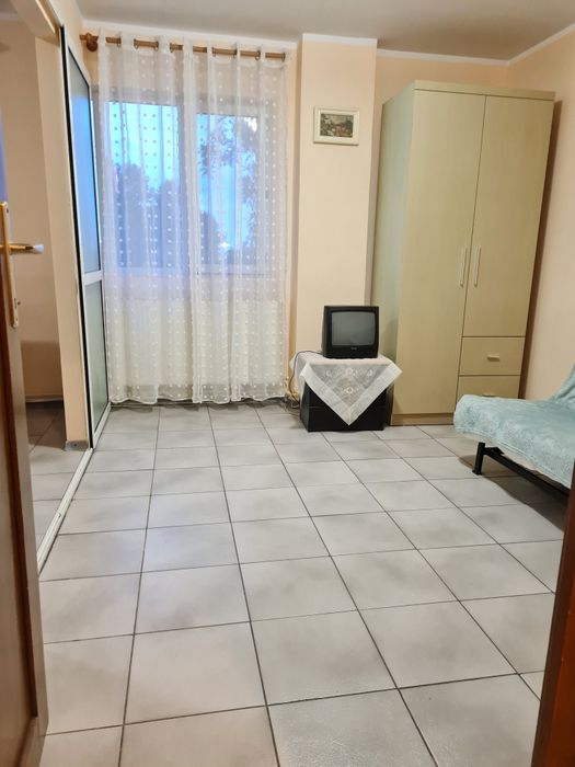 Inchiriez apartament cu 2 camere