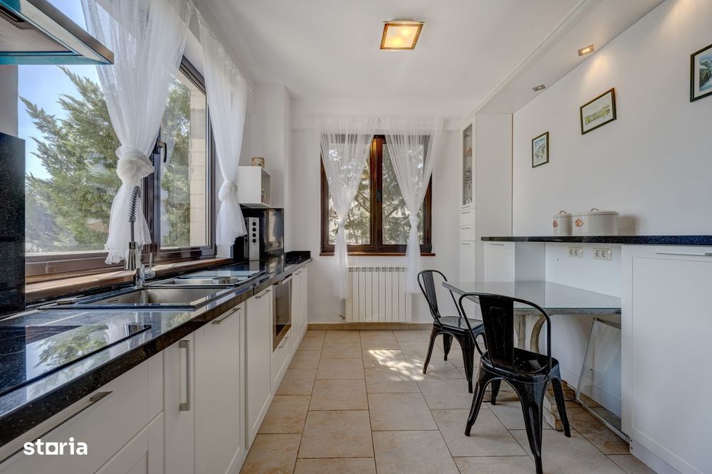Prima închiriere, 4 camere, 176 mp utili, 2 parcări subterane