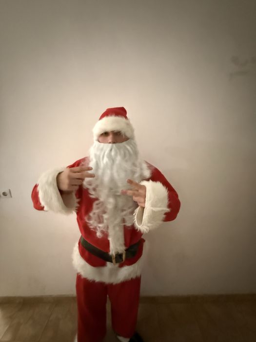 Inchiriez mos de craciun