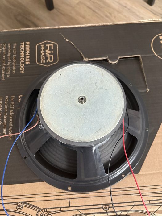 vand difuzor, subwoofer
