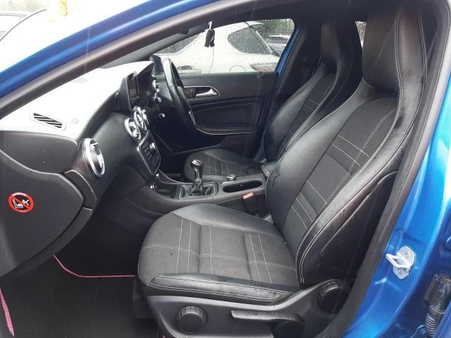 Dezmembrez Mercedes-Benz A-Class W176