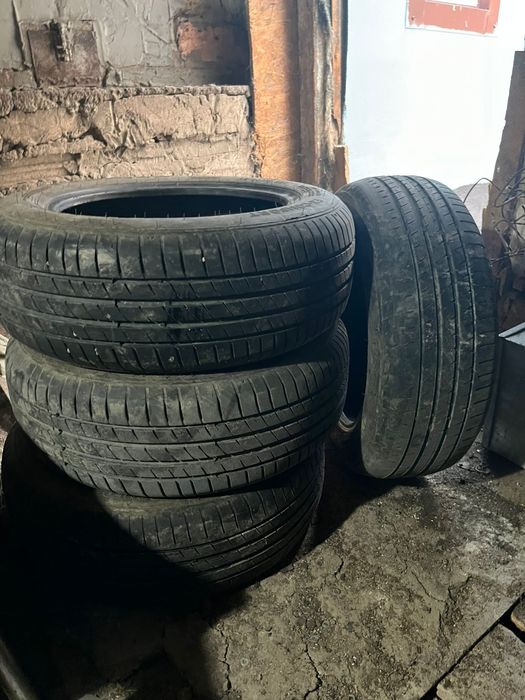 Продаю резину 4 комплекта