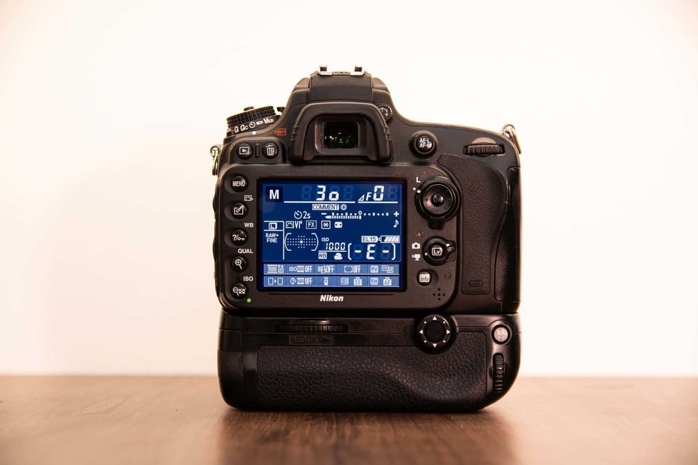 Nikon D610 Aparat Foto DSLR 24.3MP Fx Full Frame