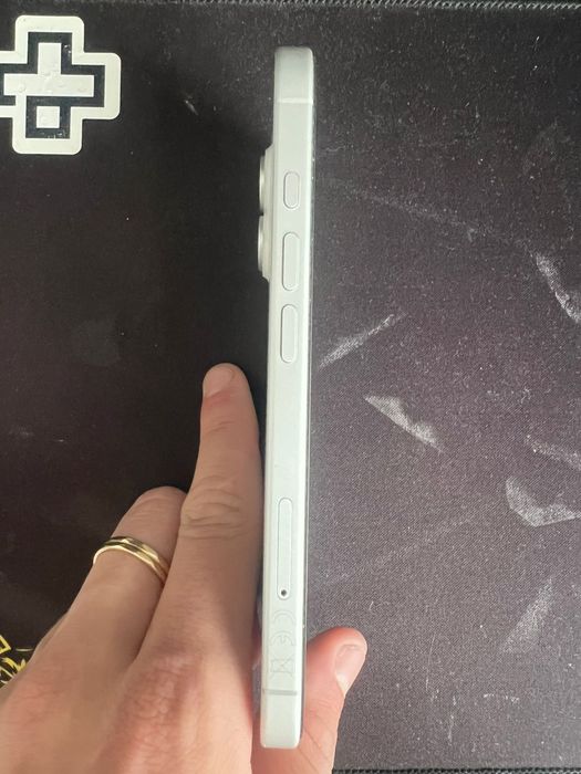 IPHONE 16 126GB