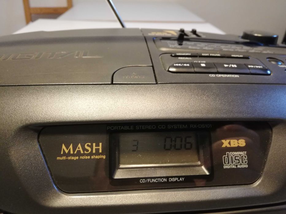 Boombox - Stereo Radio/CD/Cassette PANASONIC RX -DS101 - Impecabil