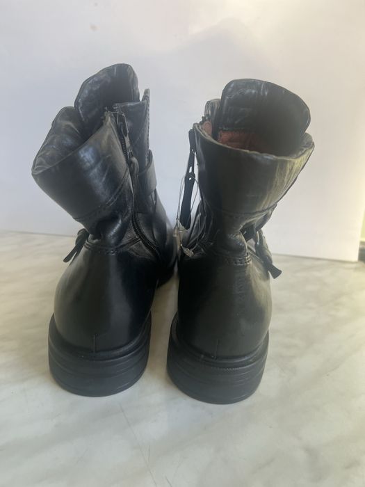 Дамски боти кожени