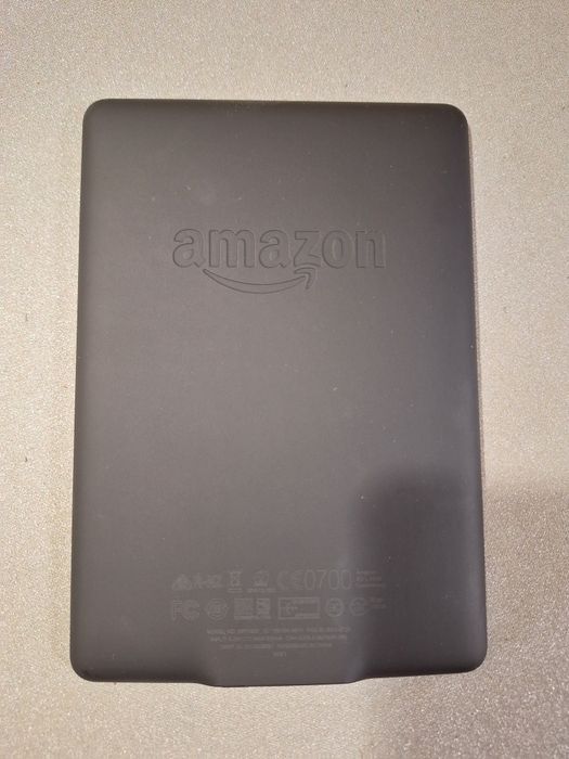 Amazon Kindle Paperwhite DP75SDI с чехлом