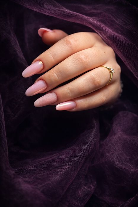 Unghii cu gel LUMINA