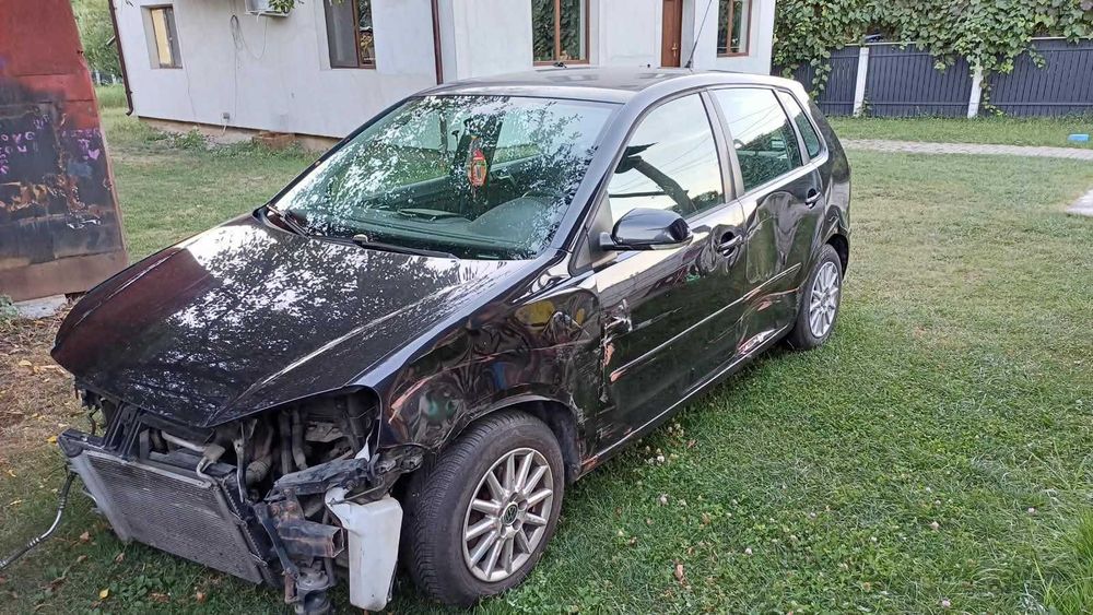 VW Polo 9N 1.4 benzină 2006 avariat - motor intact/funcțional