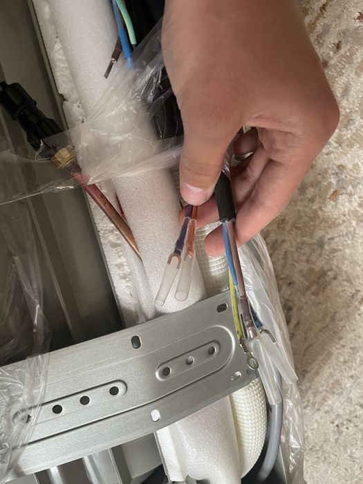Кондиционер 12000BTU срочно новый