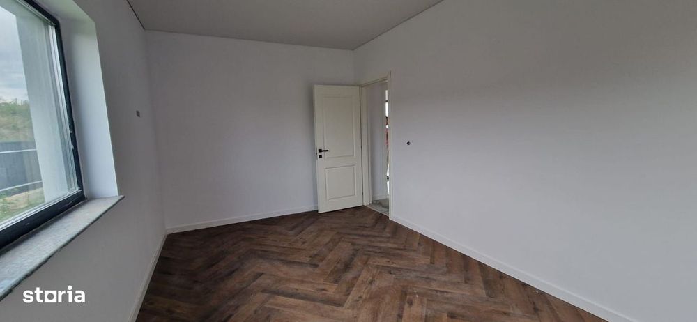 Casa 3  camere INTABULATA 70 mp.  Bucium Visan 140000 euro