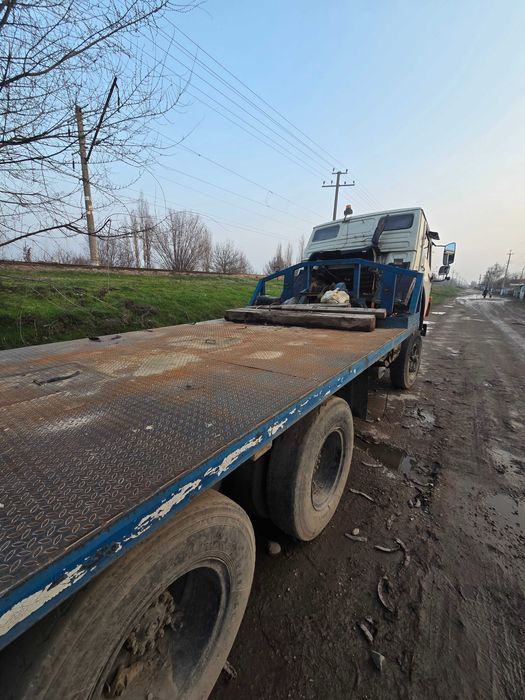 Продается Комаз эвакуатор