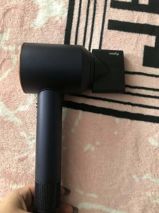 Feon Dyson folosit de 2 ori e ca si nou