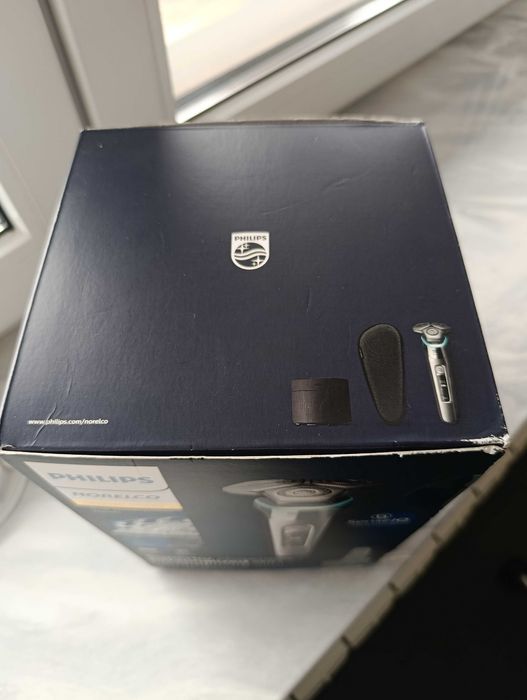 Электробритва Philips SkinIQ S9985/50