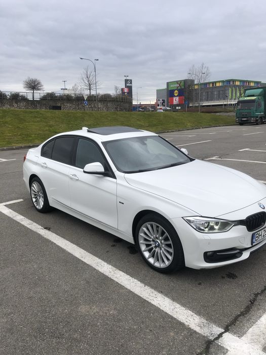 BMW F30 2.0 xdrive model individual