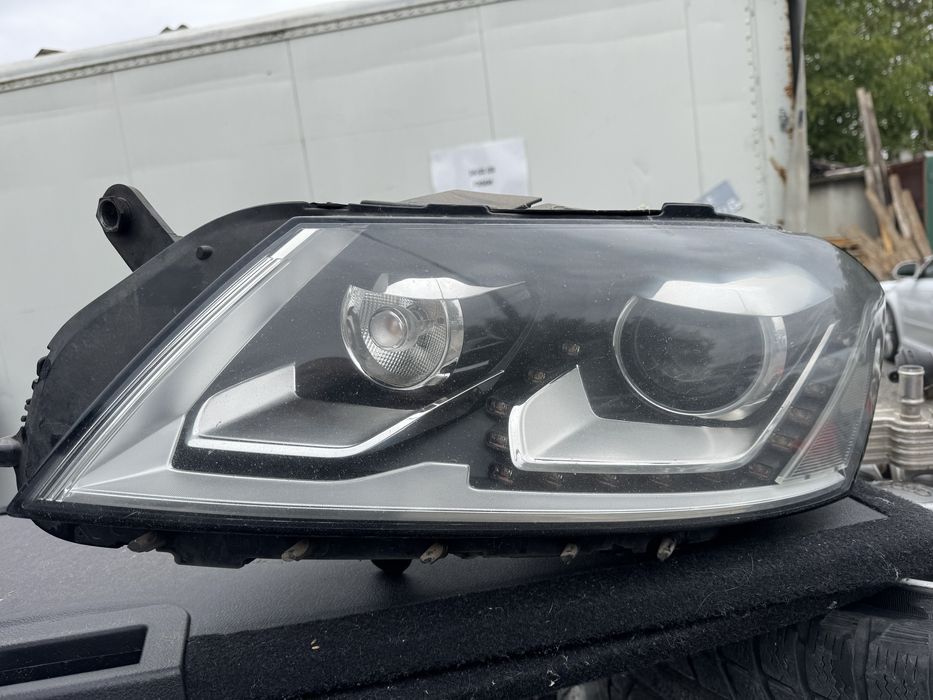 Bi-ксенонови фарове LED DRL  за VW Passat B7