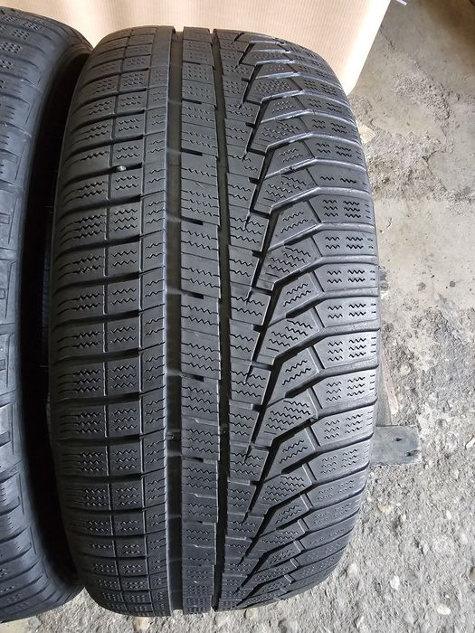 2 anvelope iarna 235 50 18 Hankook