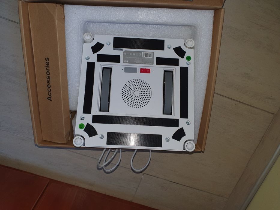 HIAOMI HUTT W55  Робот за миене на прозорци