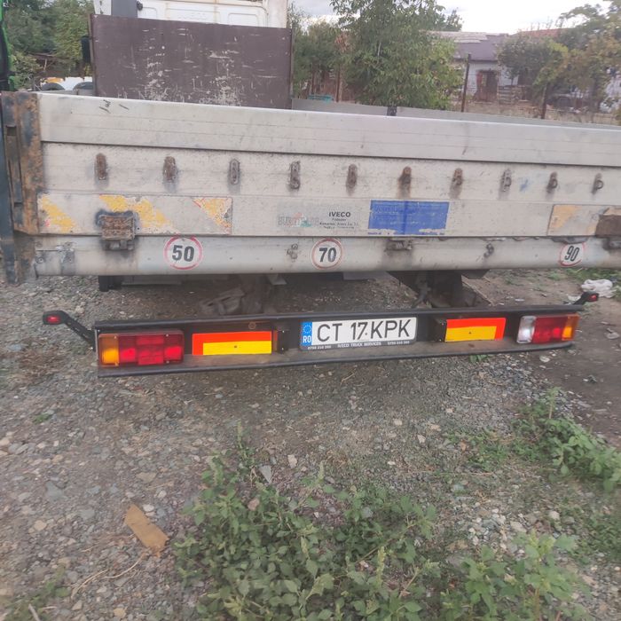Iveco eurocargo cu obloane