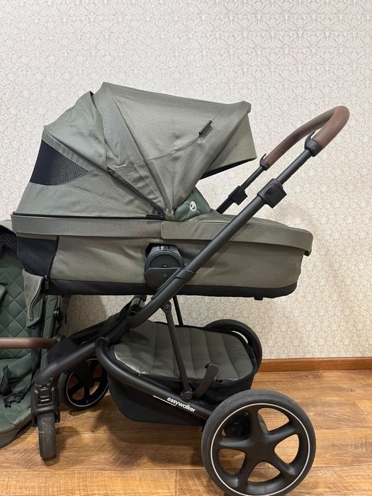 Срочно продам коляску бренда Easywalker 2 в 1 модель Harvey 3