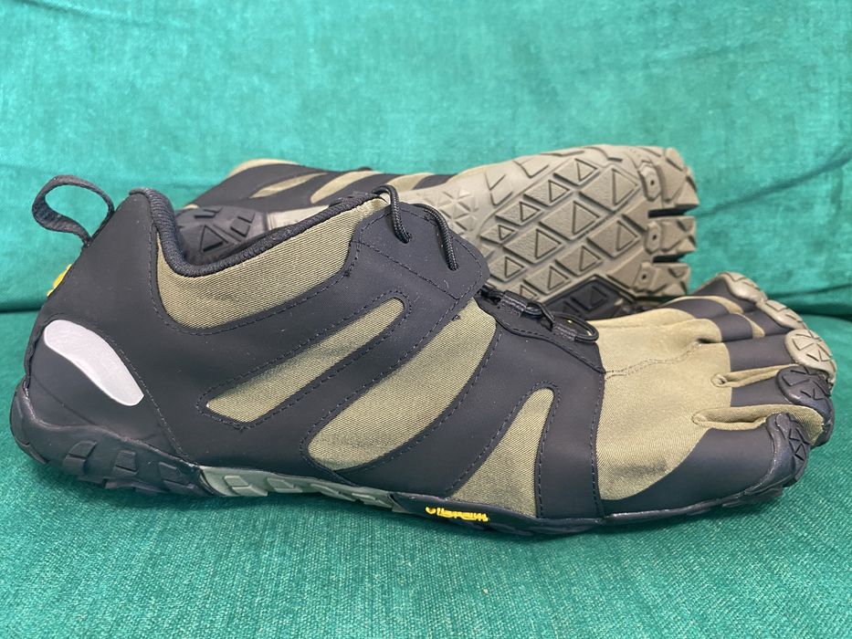 Vibram FiveFingers marimea 49 (30.5 cm)