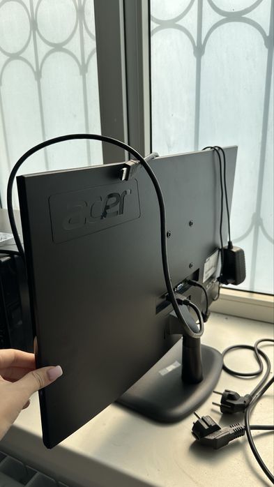 Монитор acer , почти новый
