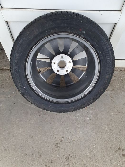 Vand o bucata janta NOUA vw ,16 " ,3C0 601 025 C cu anvelopa 215 55 16