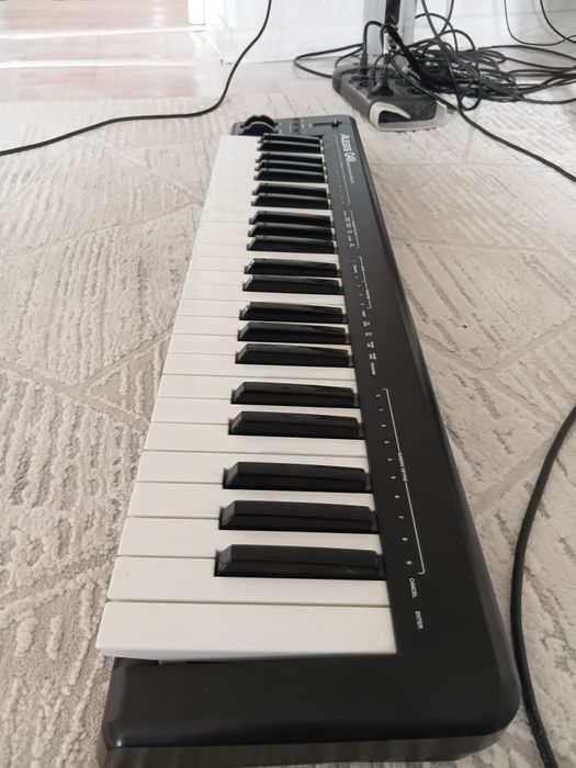 Миди клавиш Alesis Q 49