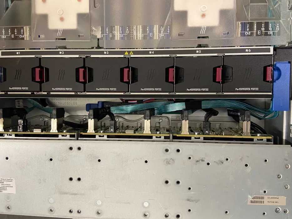 HPE DL380 Gen9 2* Xeon E5-2699 v3, 32GB DDR4, 21.6TB HDD, 24 x 900GB SAS, сървър G9