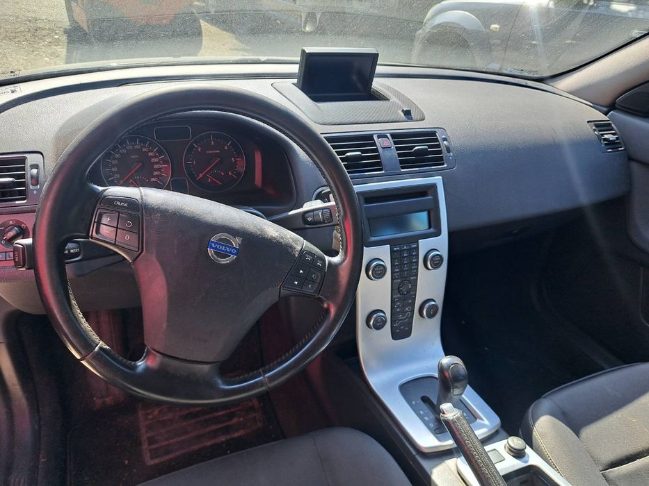 Волво v50 на части