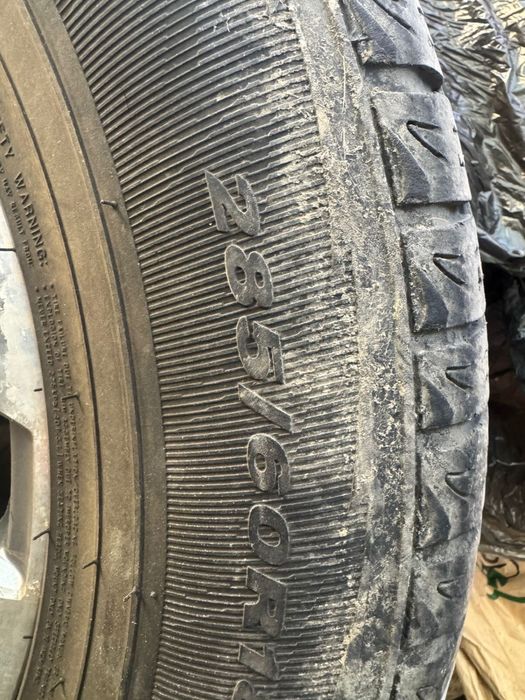 Продается шины с титанками