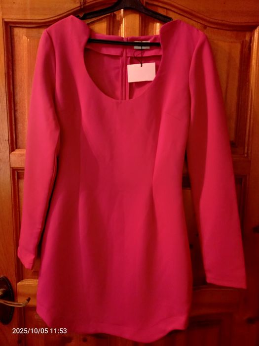 Новое короткое платье от Lime