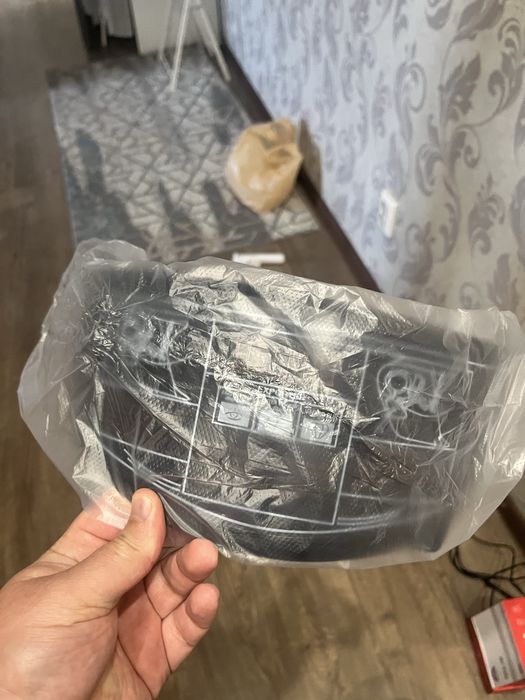 Продам новый визор для шлема