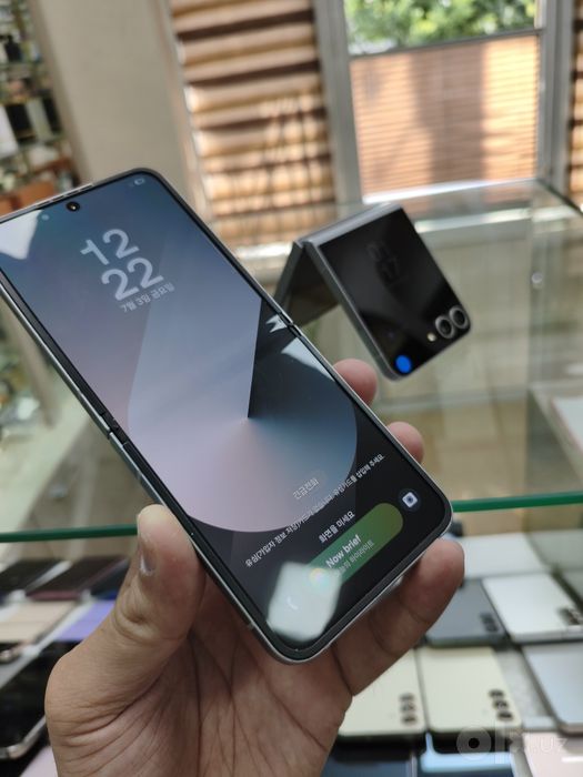 Samsung Flip 6 12/256GB