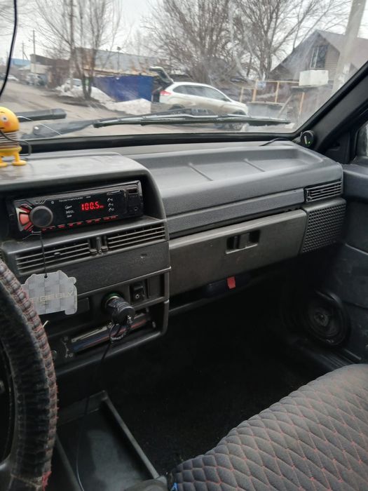 Продается машина.. На ходу.