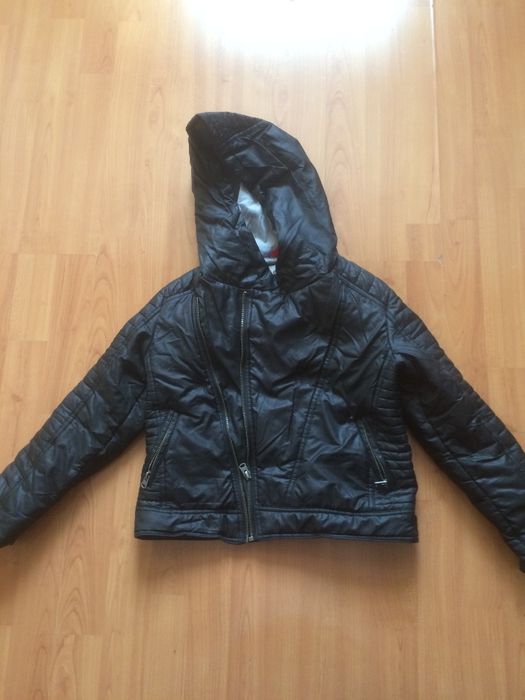 продам куртки на мальчика