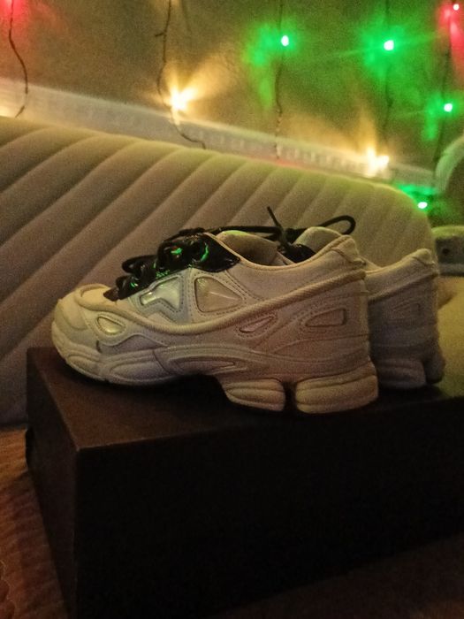 продам Adidas raf simons ozweego